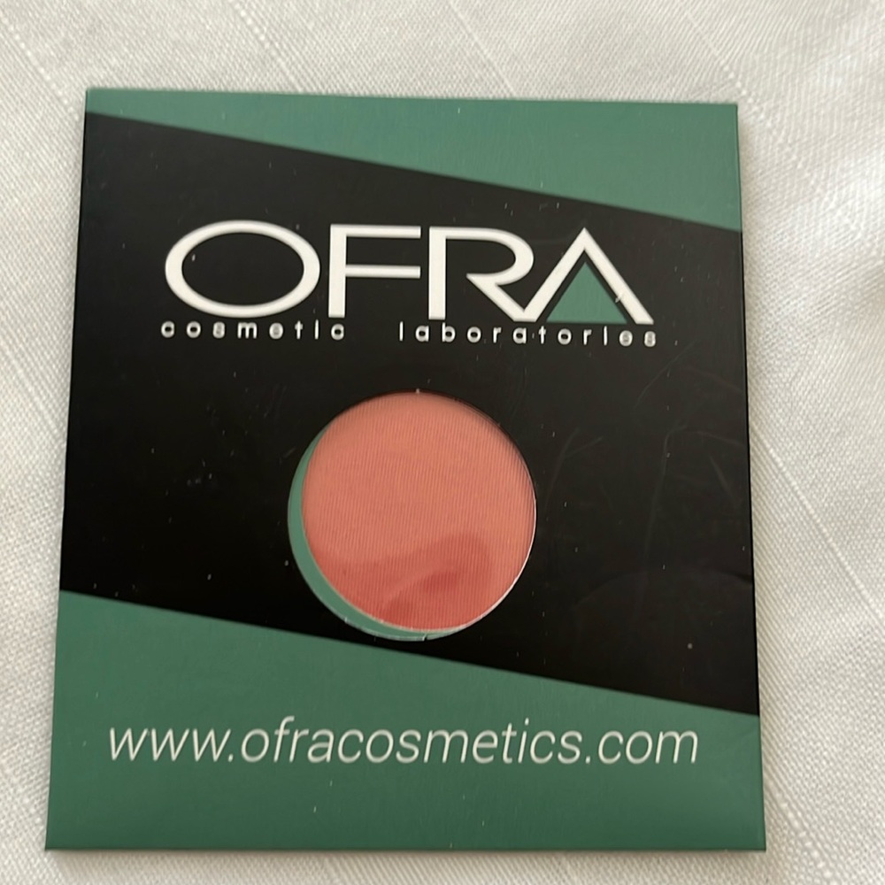OFRA Cosmetics blush Chameleon palette and kits pan refill 4 g/0.14 oz.